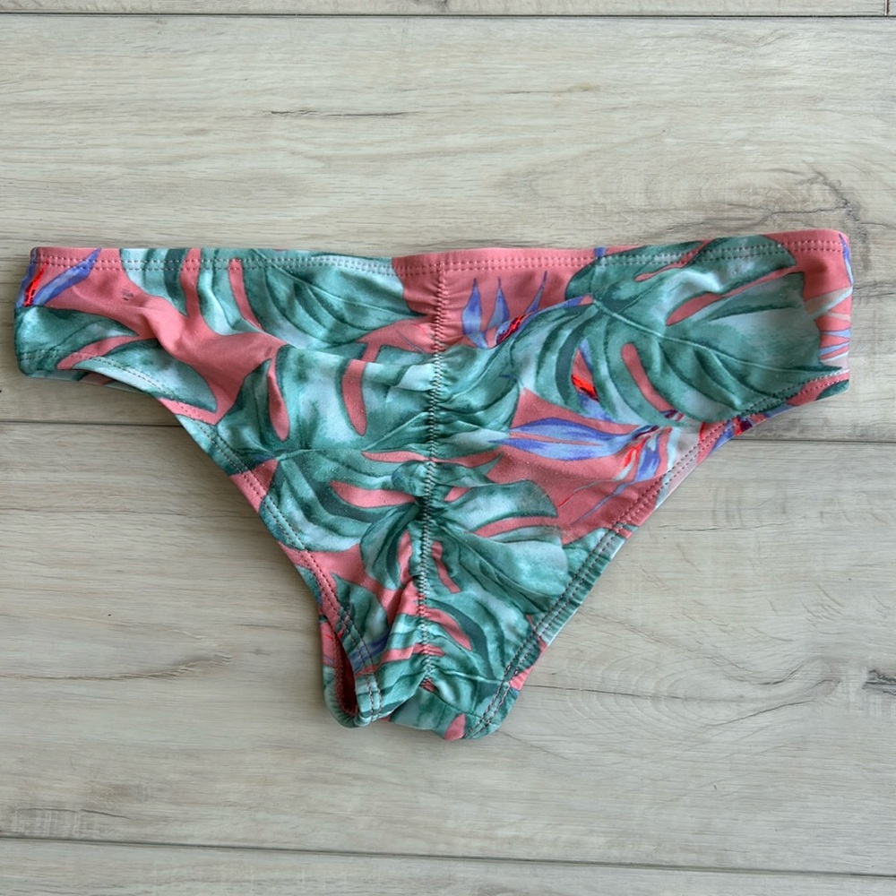 Hot Water S ruched swim bottom